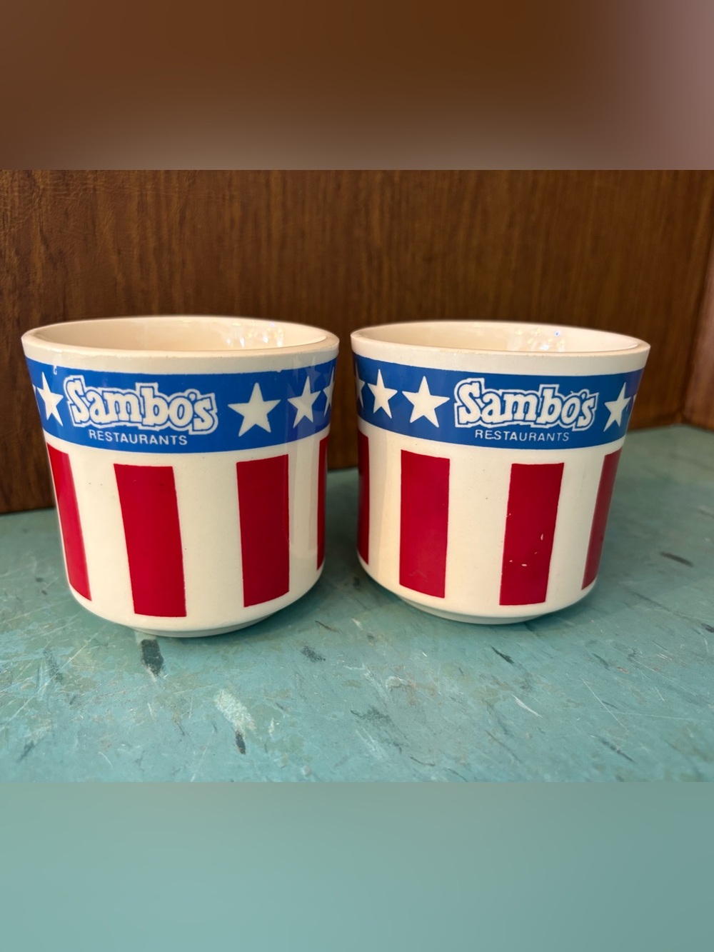 2 vintage Sambos restaurant mugs American flag